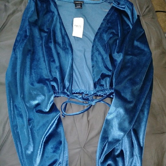 Rue21 Tops - Crop velvet wrap top